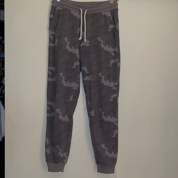 AE camo joggers - Picture 2 of 5